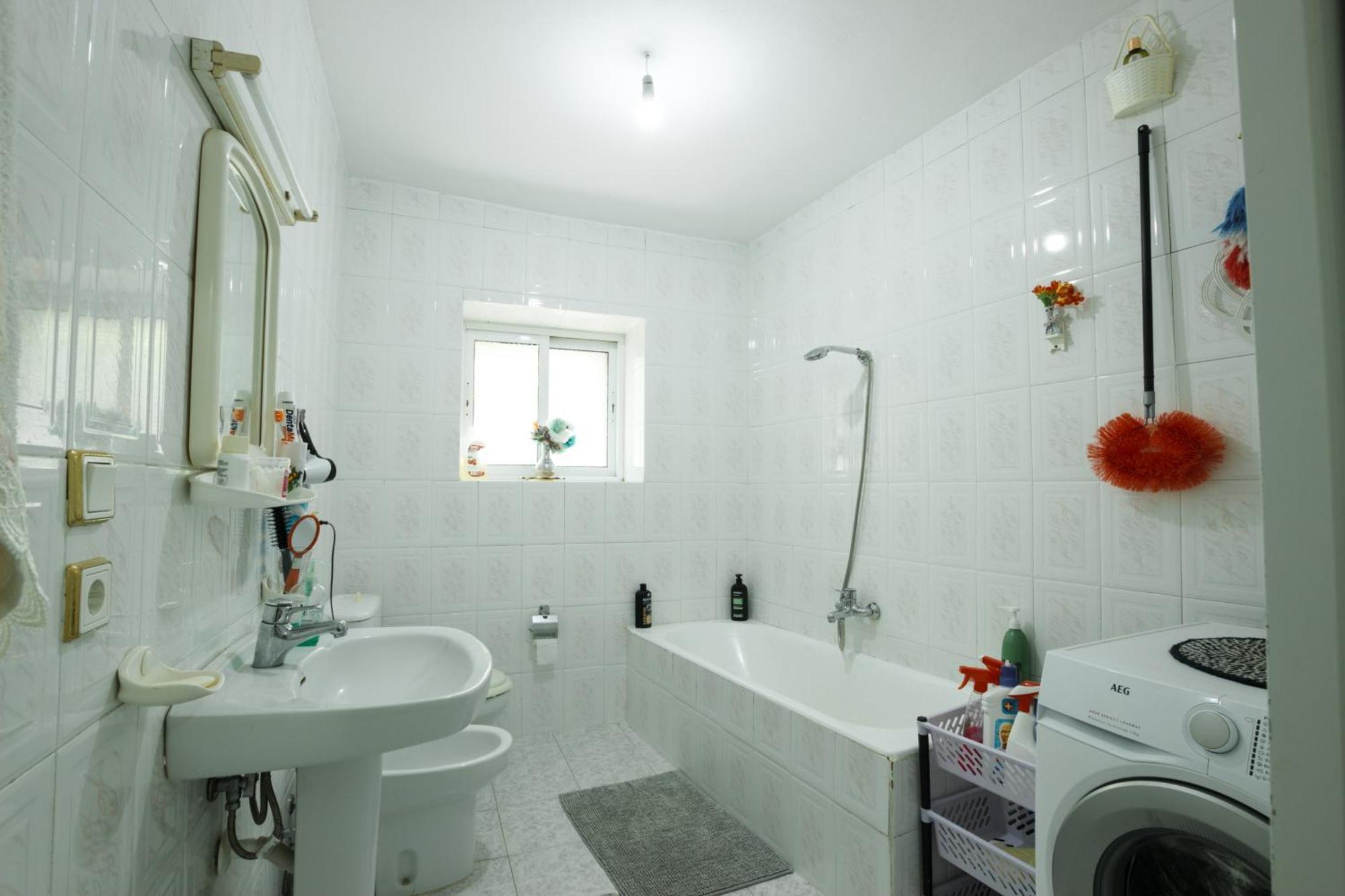 Leka Guesthouse Гірокастра Екстер'єр фото